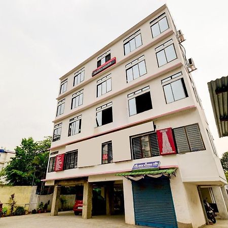 Oyo 80488 Mi Casa Homestay グワーハーティー エクステリア 写真